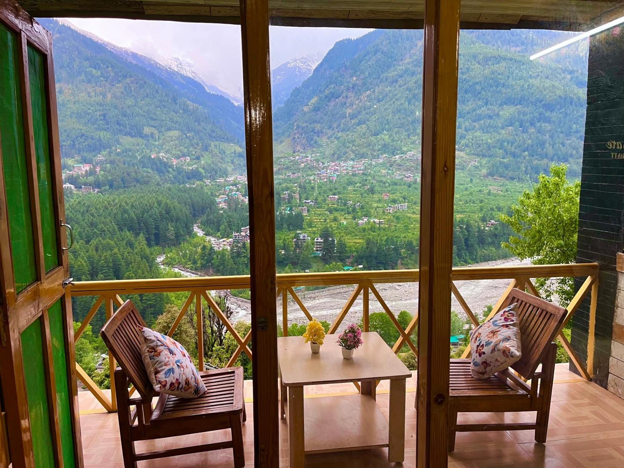 Naina Spring Resort, Manali - Away From City Hustle Manāli Exterior foto